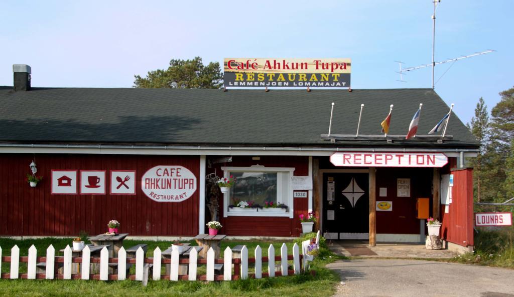 Ahkun Tupa Villa Lemmenjoki Exteriör bild